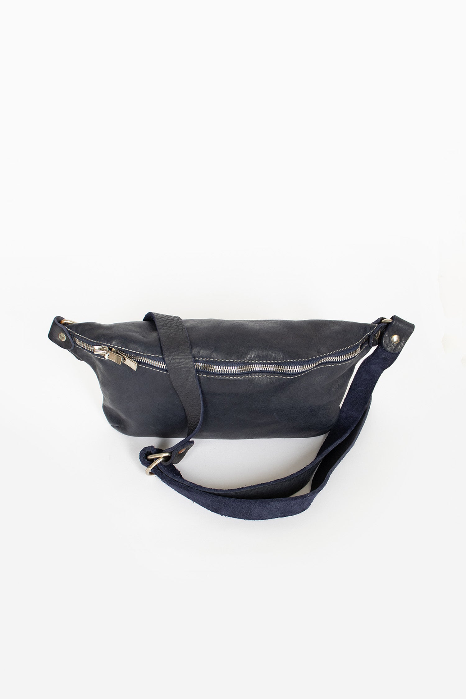 BV07 Soft Horse Full Grain Crossbody Bag CV185T