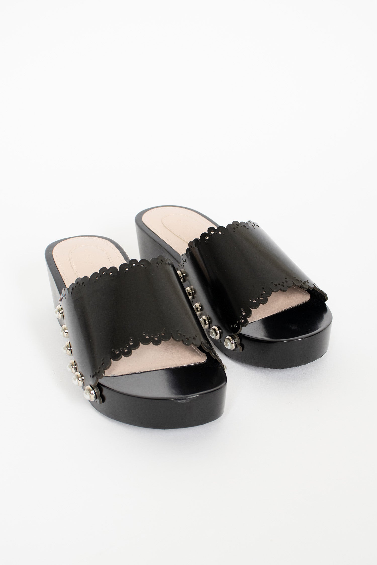 Scalloped Wooden Clogs Black