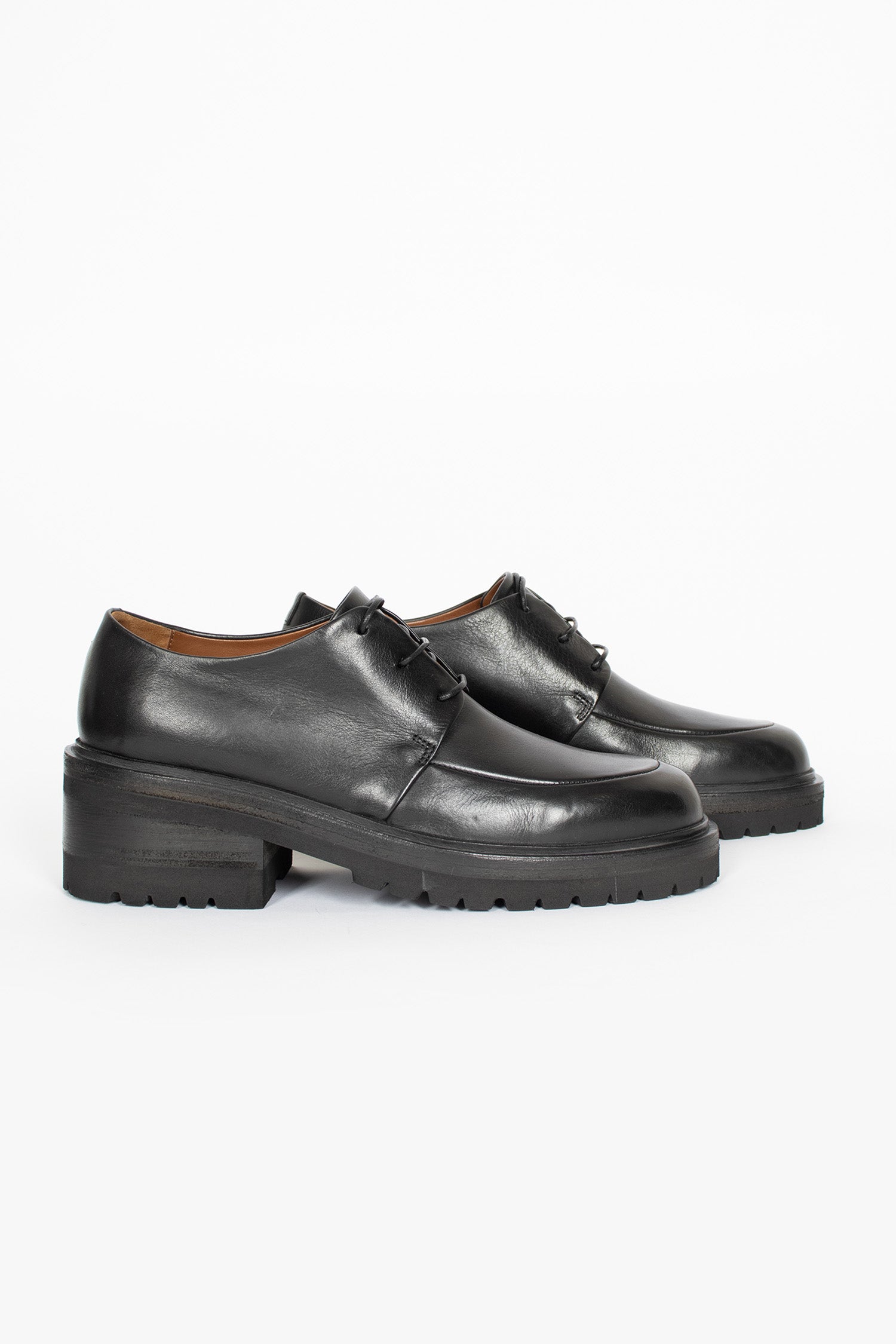 Calzone Derby Black