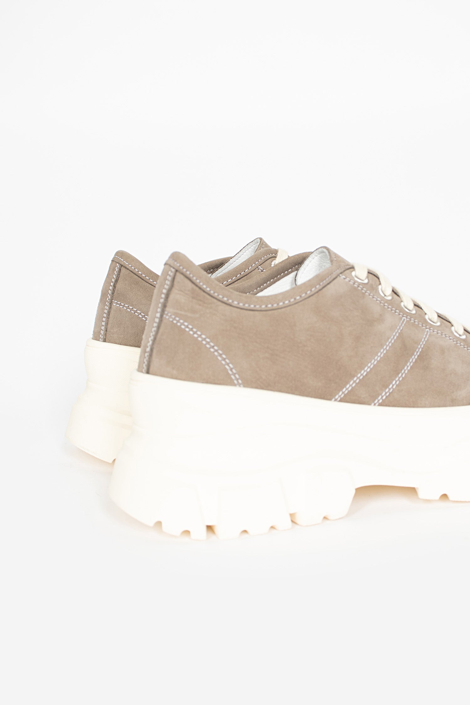 Chunky Outsole Sneaker Argilla/White