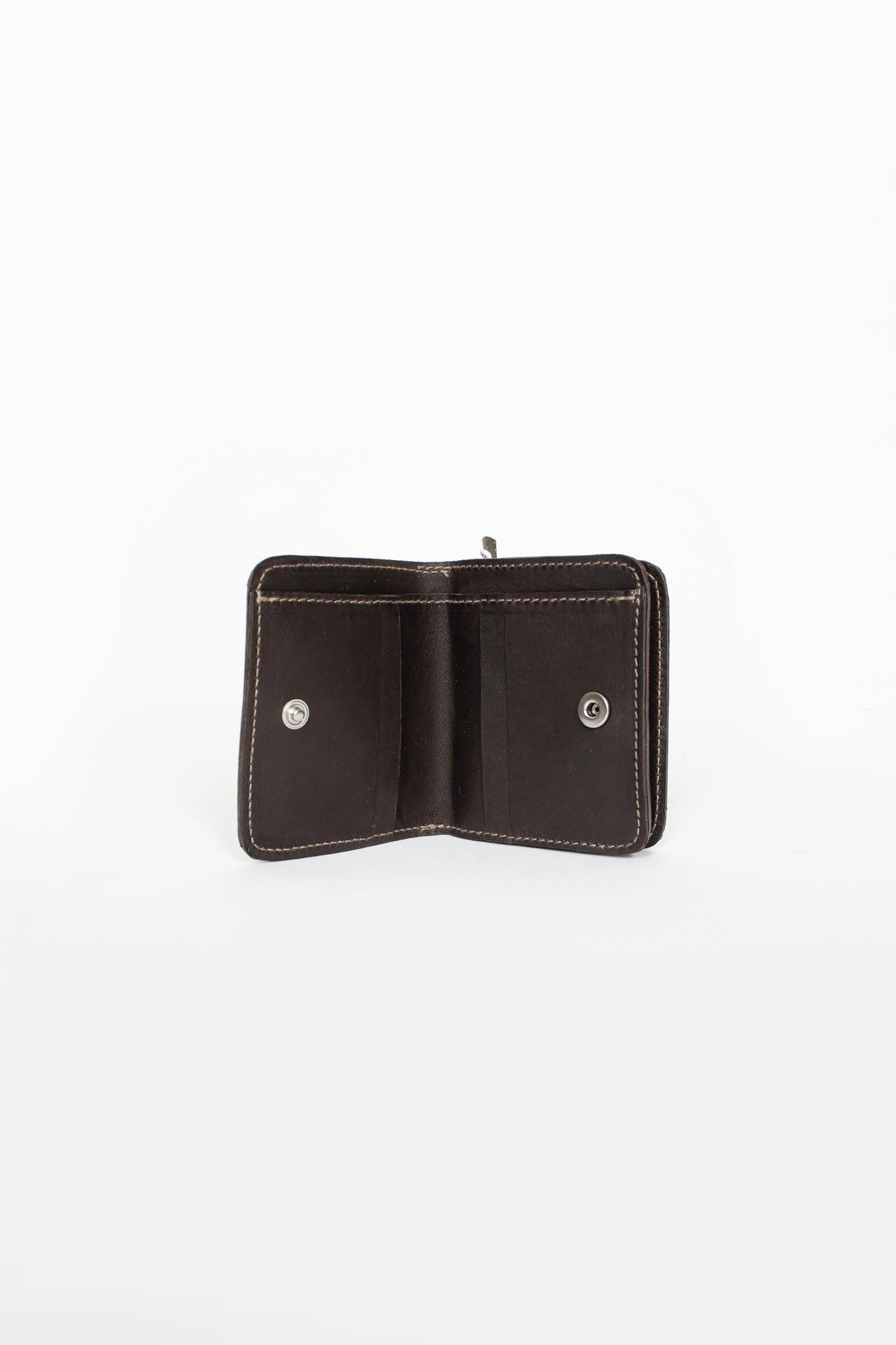 C8 Zipped Wallet CV60T Dark Brown
